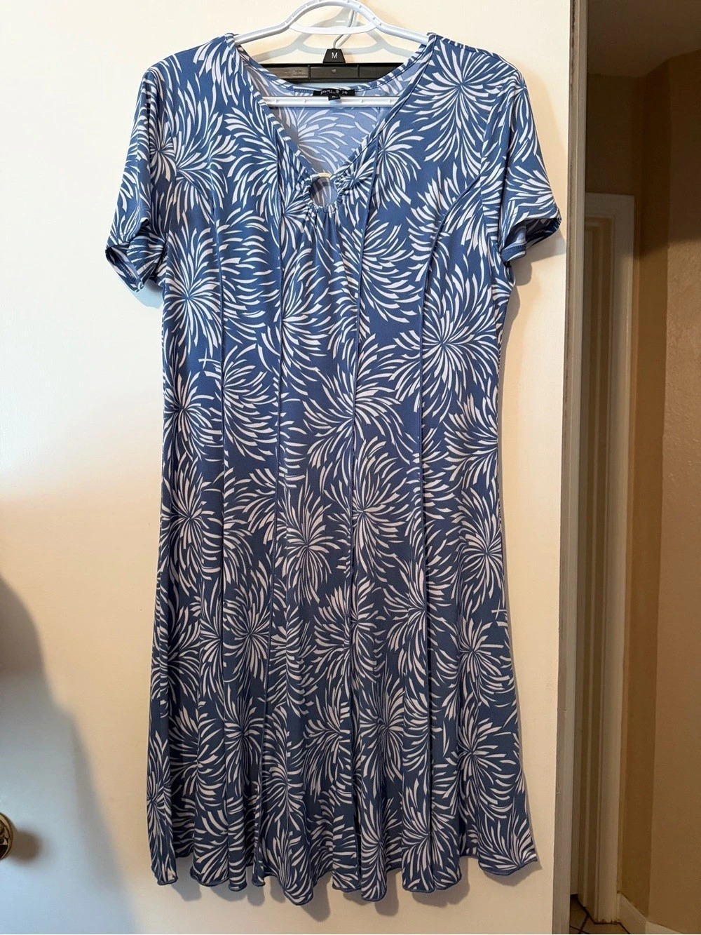 Sami & Jo Petite Blue & White Abstract Midi Dress Size PL Like New